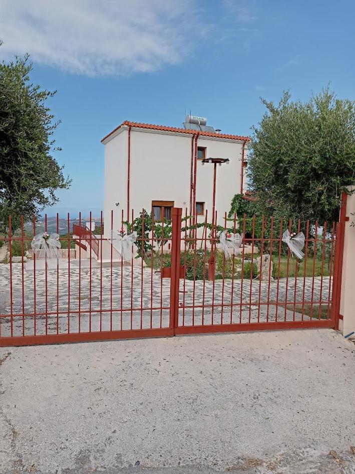 Fοivos And Athina Villas Archanes Eksteriør bilde